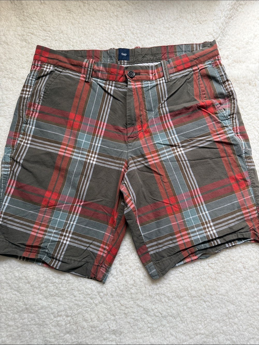 GAP Men's Red and Gray Plaid Flat Front Shorts